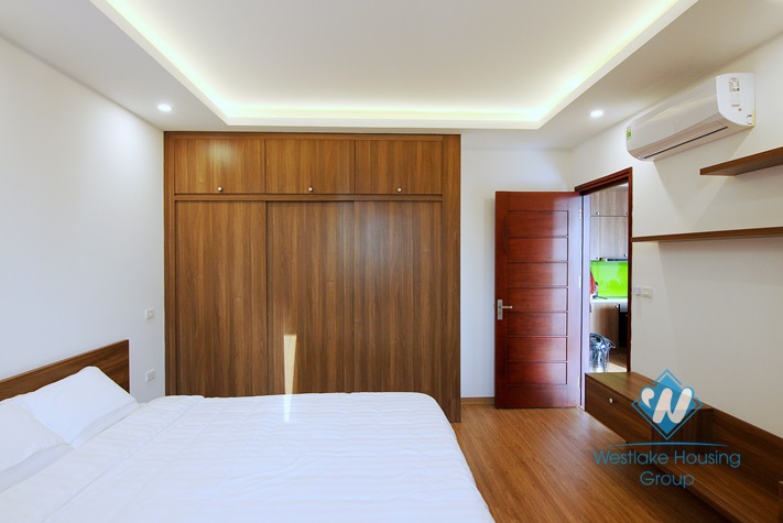 An excellent and charming apartment with 2 bedrooms for rent on Xuan Dieu 